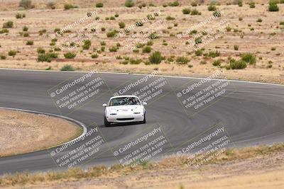 media/Jun-01-2025-CalClub SCCA (Sun) [[eae223c5dd]]/Group 5/Lap race/